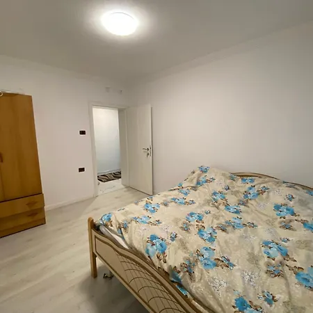 Me Qera 2+1 Lägenhet *