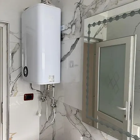 Me Qera 2+1 Διαμέρισμα *