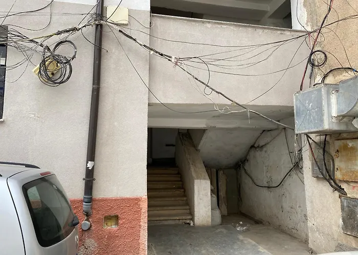 Me Qera 2+1 Apartment Kukes